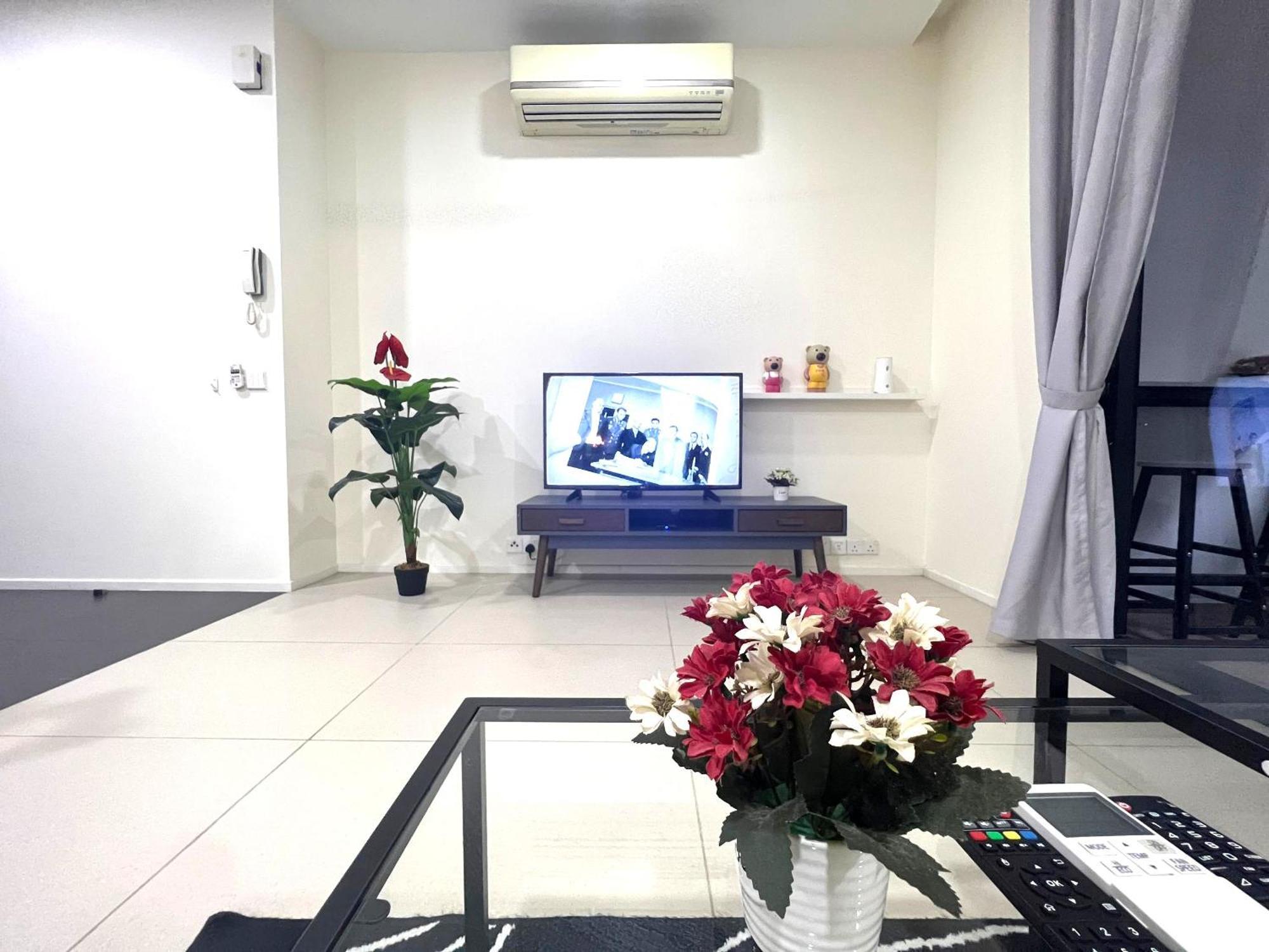 Arcoris, Mont Kiara By Mk Home กัวลาลัมเปอร์ ภายนอก รูปภาพ